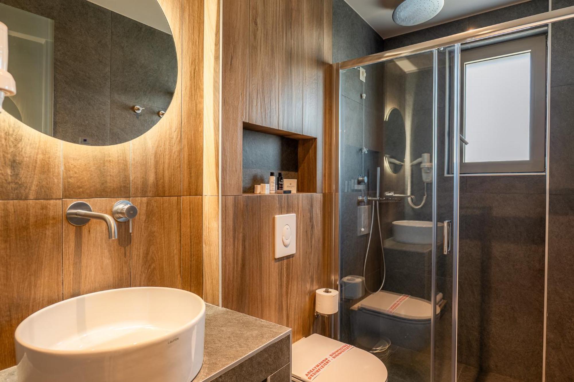 Ξενοδοχείο Wellnest 3*